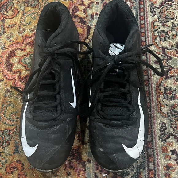 FINAL PRICe Nike Sports Cleats - Picture 5 of 5